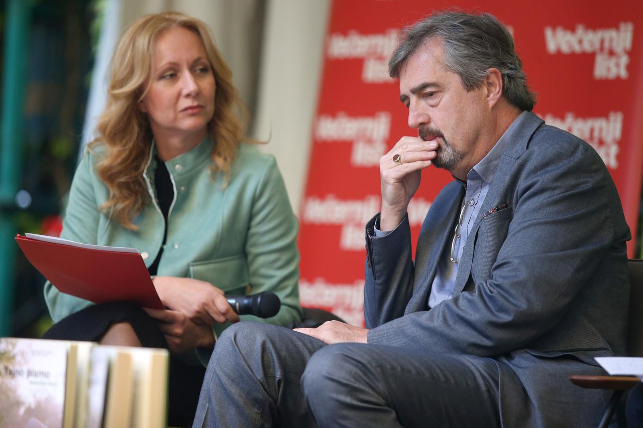 16.05.2016., Zagreb - Knjizevno kulturna manifestacija Zagreb Book Festival  u  muzeju za umjetnost i obrt. Predstavljanje knjige Tajno pismo Irskog autora Sebastiana Barrya. Photo: Igor Kralj/PIXSELL