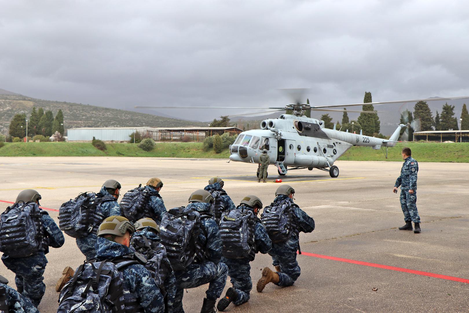 Satnija mornaričkog desantnog pješaštva je postrojba iz sastava Flote Hrvatske ratne mornarice utemeljena 2018. godine. Sljednica je ratne 53. bojne mornaričko-desantnog pješaštva, postrojbe koja je aktivno sudjelovala u obrani hrvatske obale i otoka tijekom Domovinskog rata i pridonijela ukupnom nadzoru Jadrana u ranim fazama rata, kad je prijetnja s mora bila realna.
