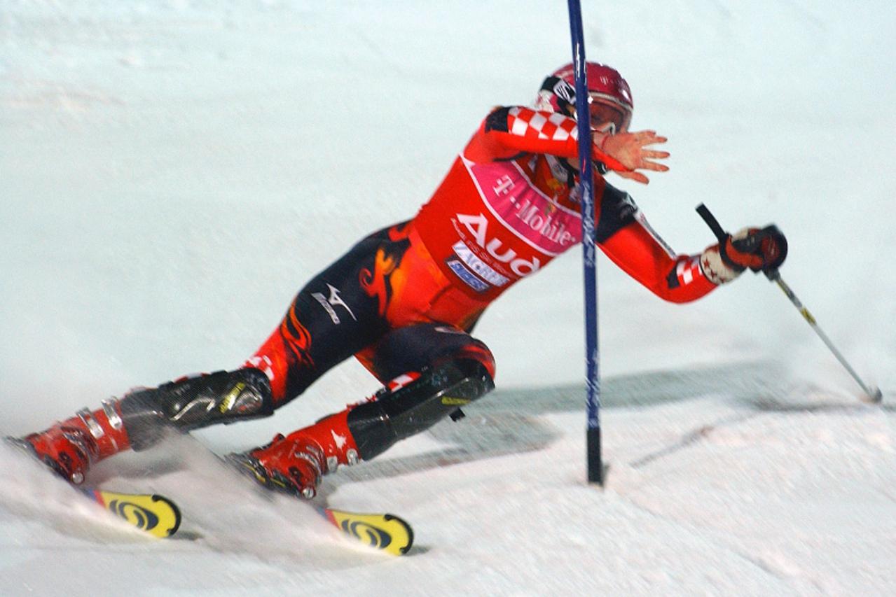 'sport.....zagreb......05.01.2006. sljeme....fis ski world cup snjezna kraljica.....janica kostelic snimio Dalibor Urukalovic'