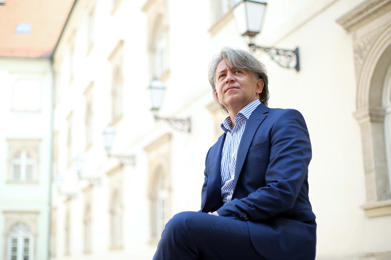 04.04.2017., Zagreb - Antonio Picukaric, ravnatelj galerije Klovicevi dvori.  Photo: Sanjin Strukic/PIXSELL