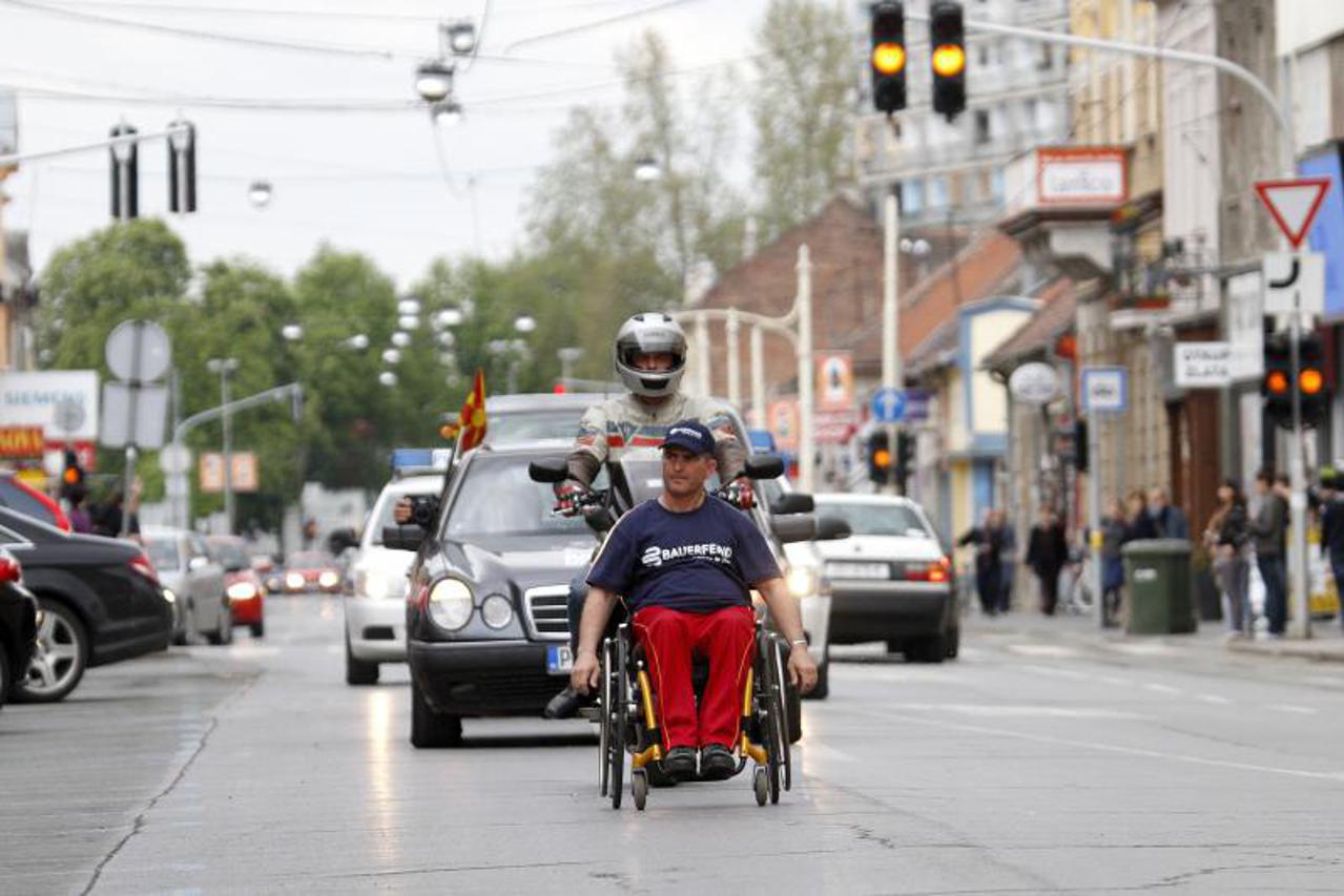 Mile Stojakovski (1)