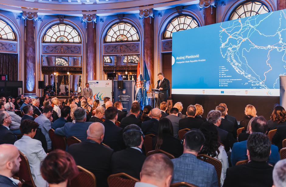 Hrvatska na četiri prometna koridora