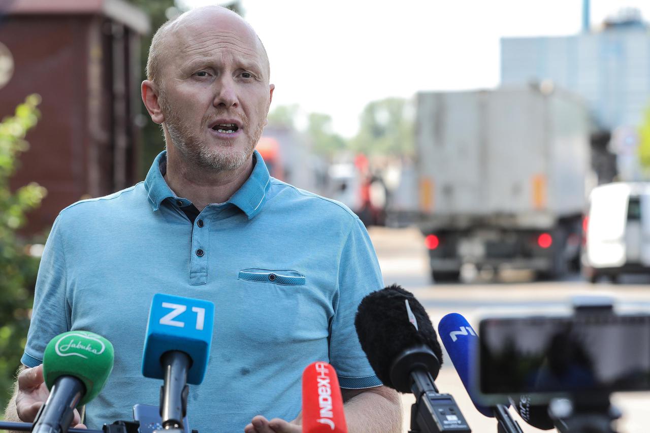 Zagreb: Renato Petek nakon požara u CIOS-u održao konferenciju za medije