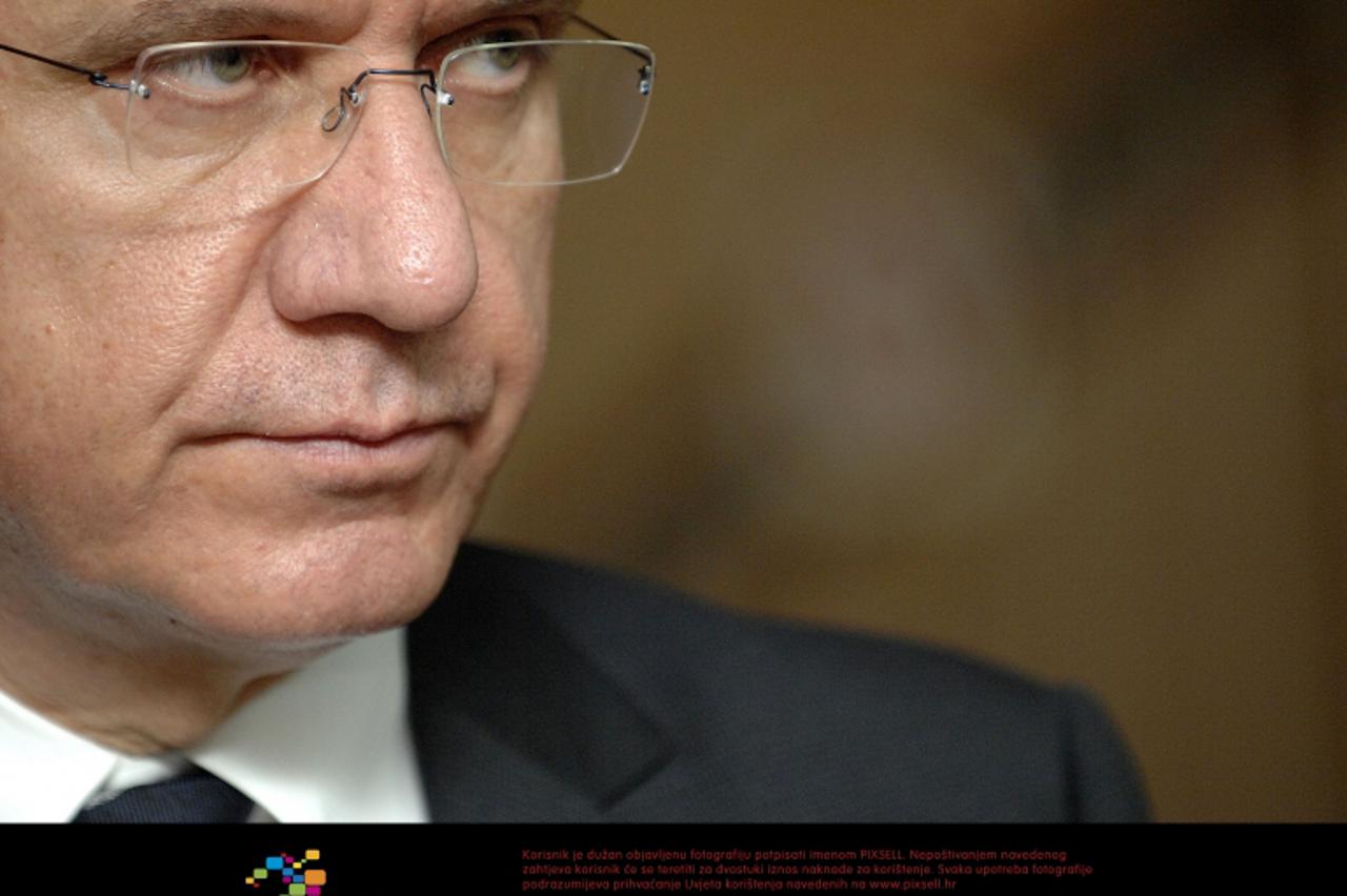 '24.01.2012., Cakovec - Ministar zdravlja Rajko Ostojic posjetio je i obisao zupanijsku bolnicu Cakovec.  Photo: Vjeran Zganec-Rogulja/PIXSELL'