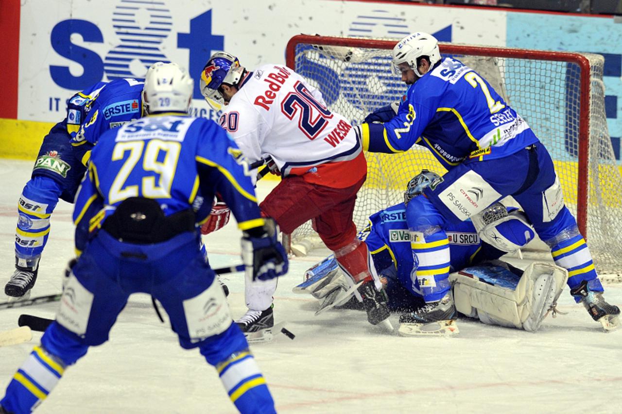 '11.03.2010., Zagreb - Druga utakmica polufinala EBEL lige, KHL Medvescak - EC Red Bull Salzburg.  Photo: Goran Stanzl/PIXSELL'