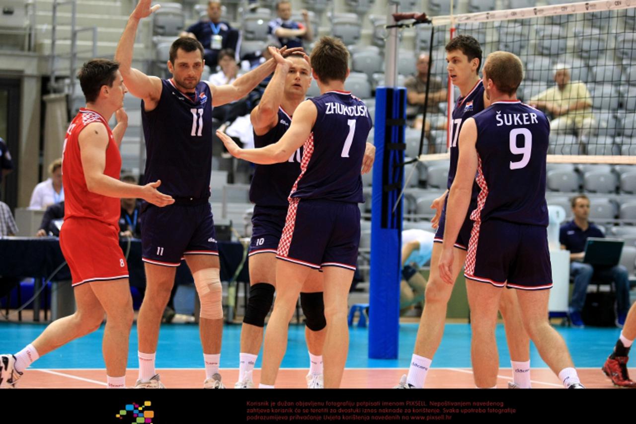 '24.06.2011,Osijek - U sportskoj dvorani Gradski vrt odigrano 5. kolo Europske lige u odbojci za muskarce, Hrvatska - Slovenija.  Photo: Davor Javorovic/PIXSELL'