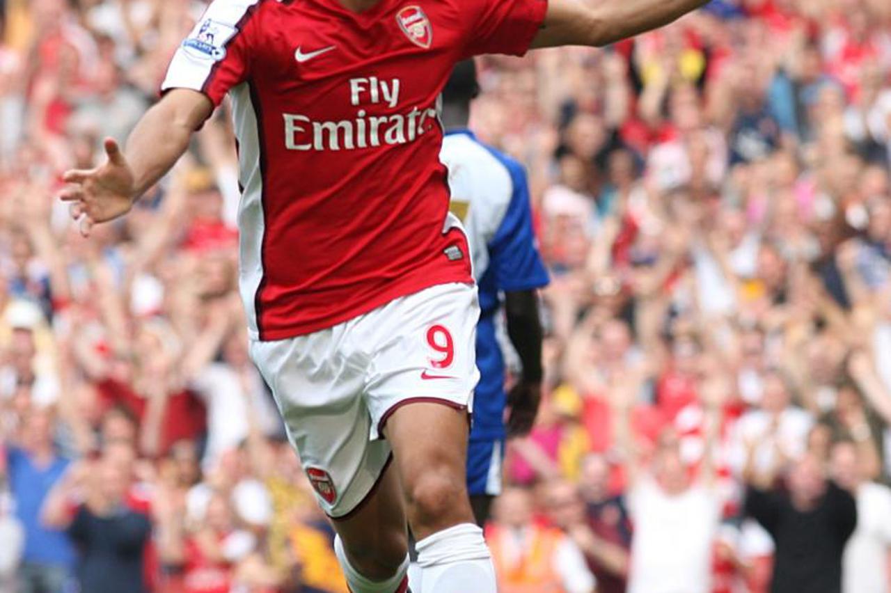 Eduardo da Silva u dresu Arsenala