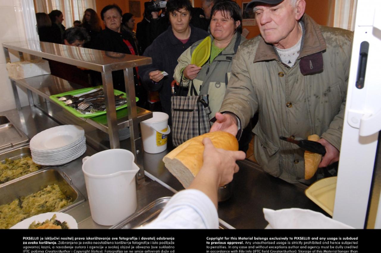 '12.10.2009., Zadar - Zadarska pucka kuhinja.  Photo: Dino Stanin/VLM/PIXSELL'