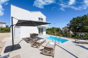 Villa Dani s grijanim bazenom