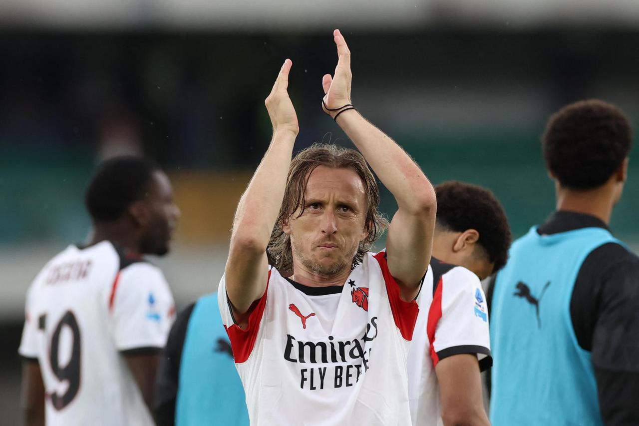 Serie A - Hellas Verona v AC Milan