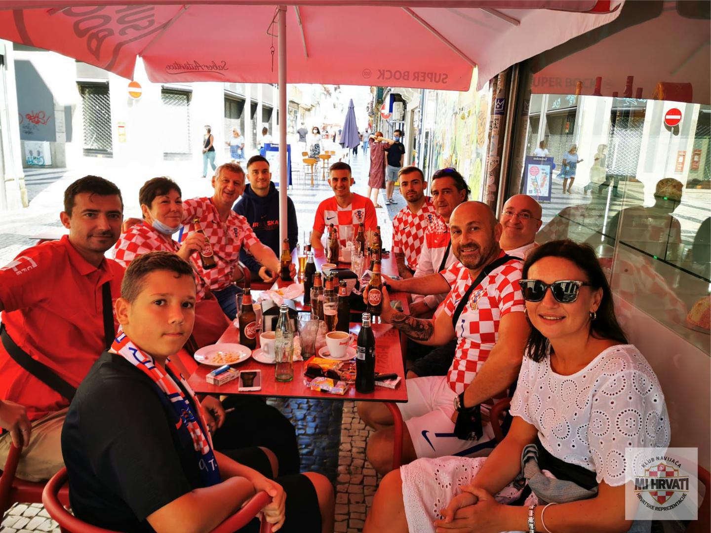 No, hrvatski navijači ipak su stigli u Porto