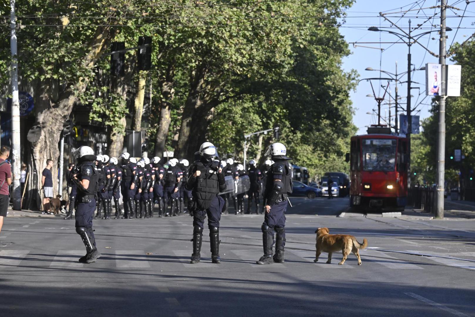 04, July, 2025, Belgrade - The police broke up the blockade at the Faculty of Law a few minutes after 7 am. Photo: M.M./ATAImages

04, jul, 2025, Beograd - Policija je nekoliko minuta posle 7 ujutro razbila blokadu kod Pravnog fakulteta. Photo: M.M./ATAImages Photo: M.M./ATAImages/PIXSELL