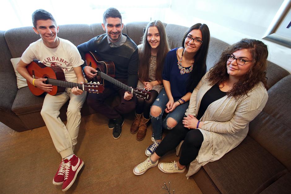 31.03.2015., Zagreb - Clanovi obitelji Peric osnovali su muzicku grupu Infinitas i nastupaju na X faktoru Adria. Infinitas cine petero brace i sestara. Photo: Jurica Galoic/PIXSELL