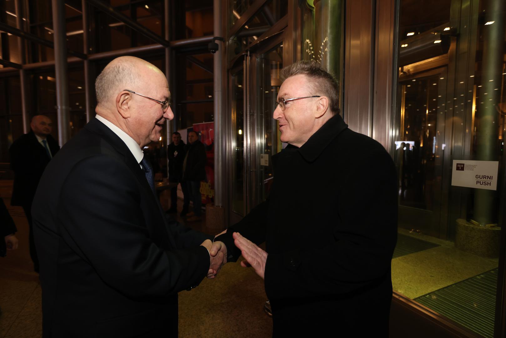 16.01.2023., Zagreb - U Nacionalnoj i sveucilisnoj knjiznici odrzana je promocija 2. dopunjenog izdanja knjige "Diplomatska oluja" Mate Granica. Mate Granic, kardinal Josip Bozanic Photo: Boris Scitar/Vecernji list/PIXSELL