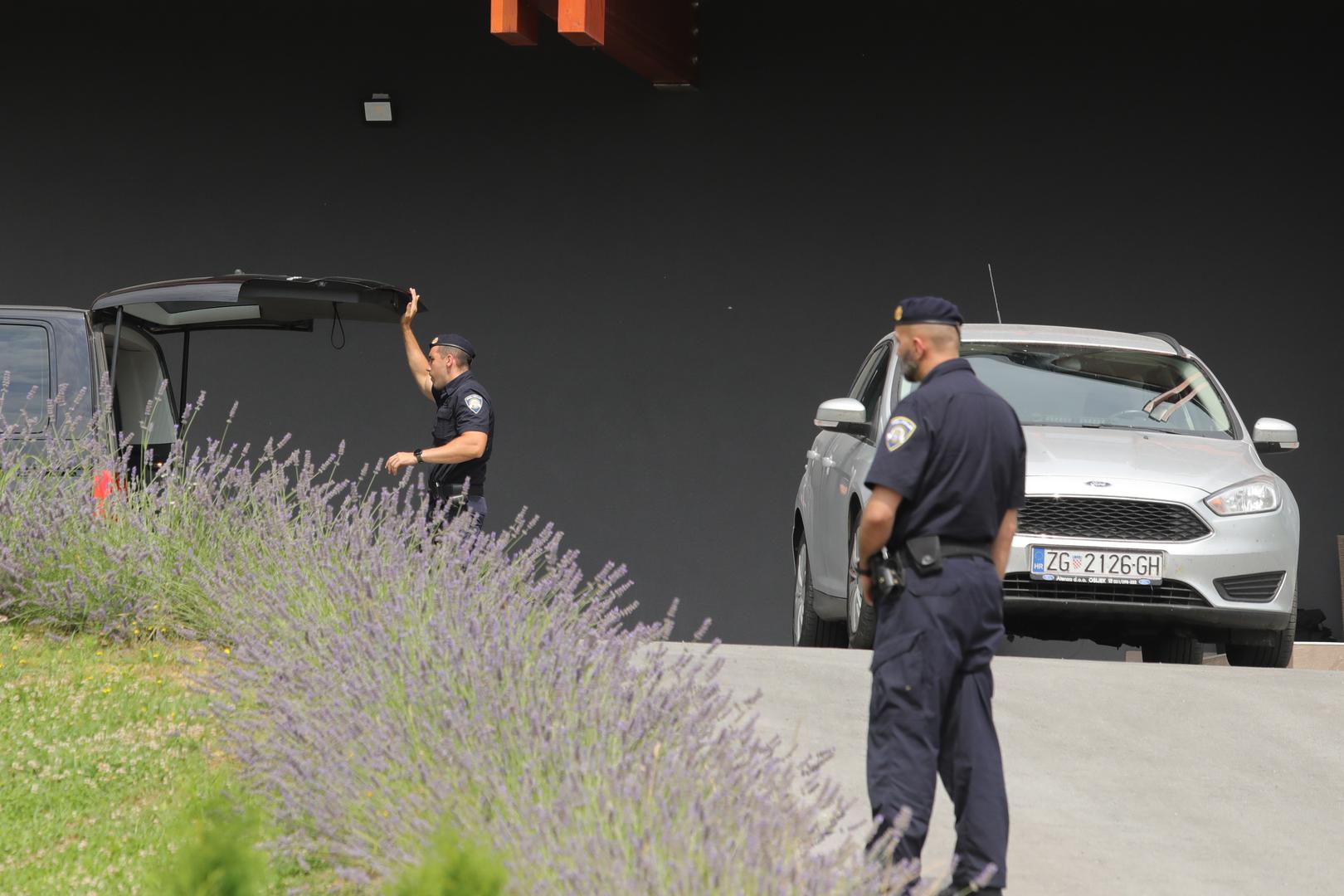 07.07.2022., Virovitica - Istrazitelji odvode Tomislava Tolusica iz vinarije Apolitico. Photo: Dubravka Petric/PIXSELL