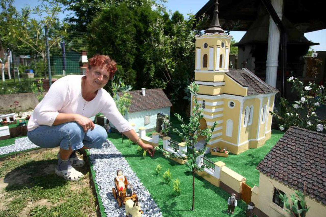 eva jaksic,maketa,portal (1)