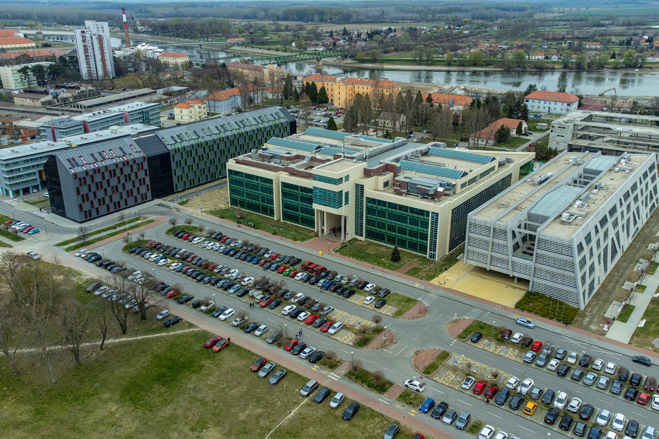 Pogled iz zraka na novi kampus Sveučilišta Josipa Jurja Strossmayera u Osijeku 
