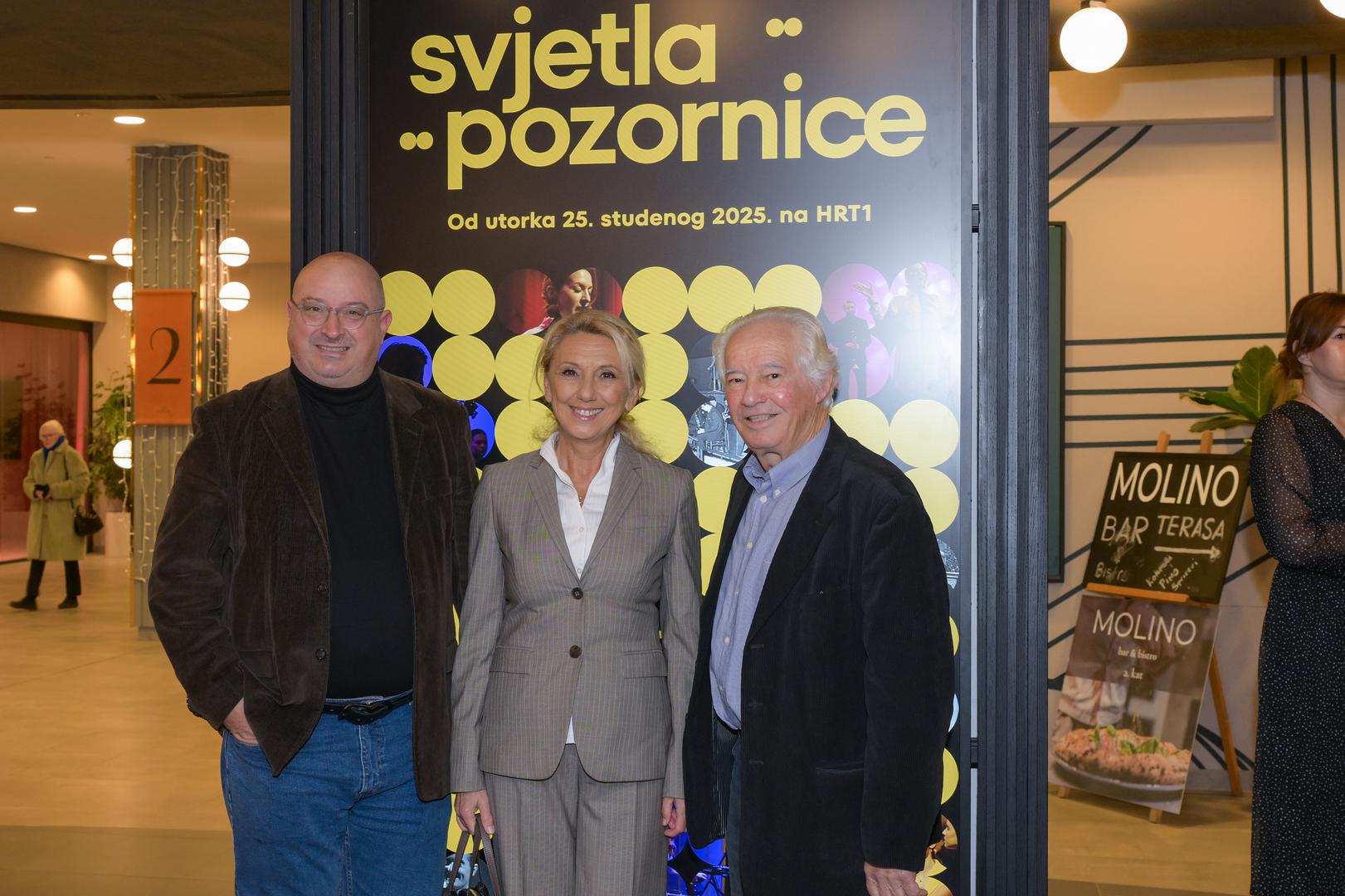 Prepremijeri su prisustvovali i glazbenik Đelo Jusić Jr. te njegova supruga, glumica Paula Jusić, kao i novinar i književnik Milivoj Pašiček
