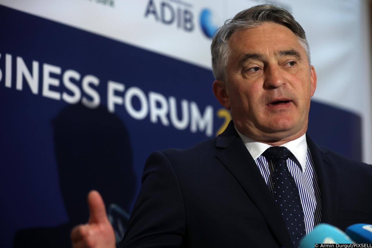 Željko Komšić obratio se medijima na 11. Sarajevo Business Forumu
