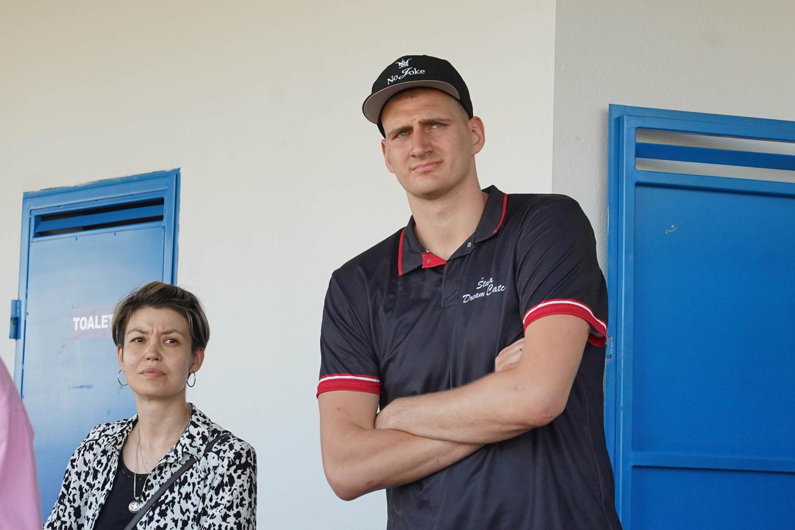 Karijera na američkim parketima mu je donijela i veliku zaradu koja seže do gotovo 50 milijuna dolara po sezoni. 