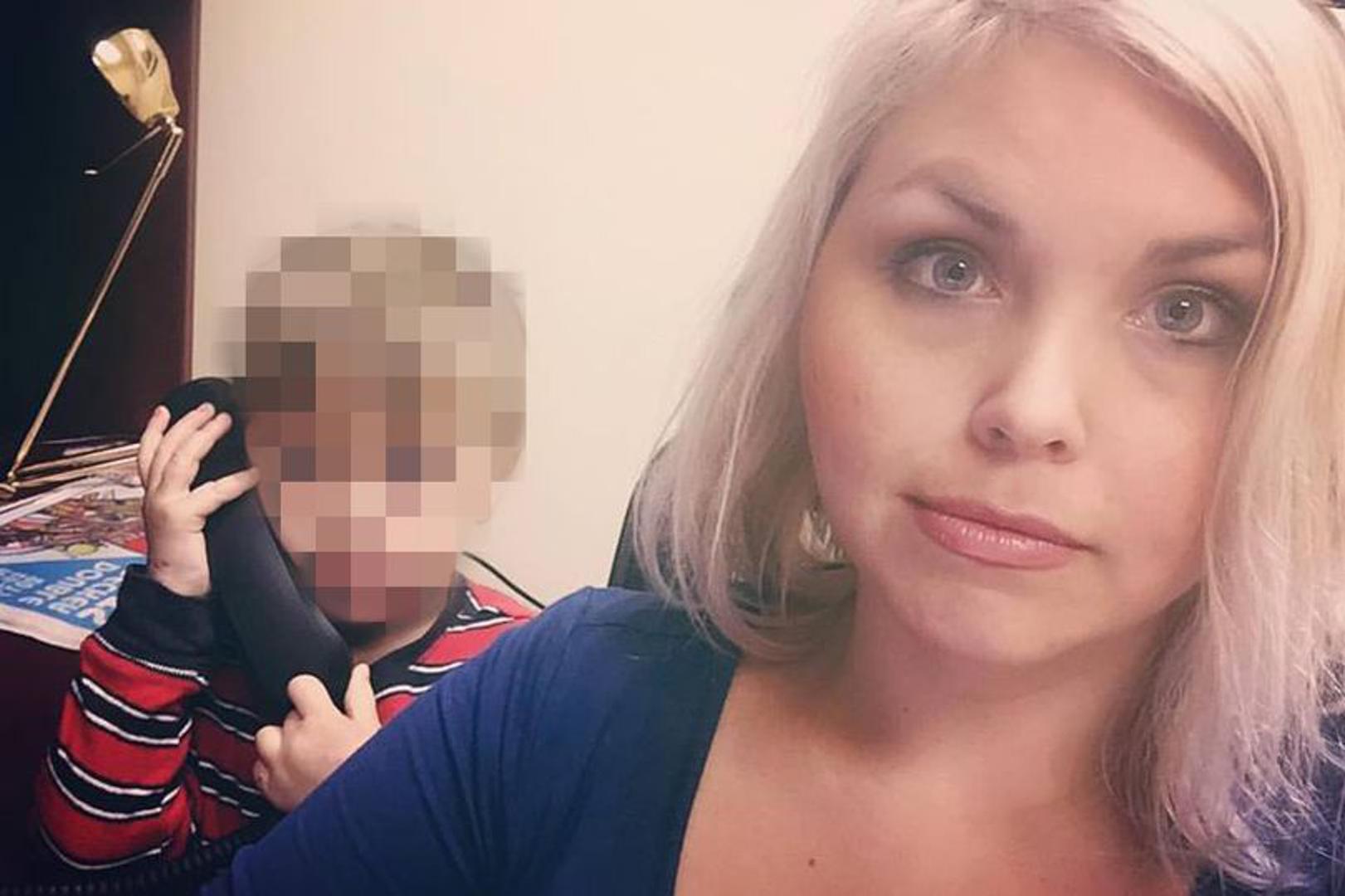 Alex McDaniel u šali je napisala kako prodaje trogodišnjeg sina za 12 dolara, no neki su je shvatili ozbiljno... Nekoliko dana nakon tog statusa, na poslu su je posjetili socijalni radnici koji su je obavijestili kako će morati uzeti i njezina sina iz vrtića da razgovaraju s njim i provjere da nema opasnosti za njega.