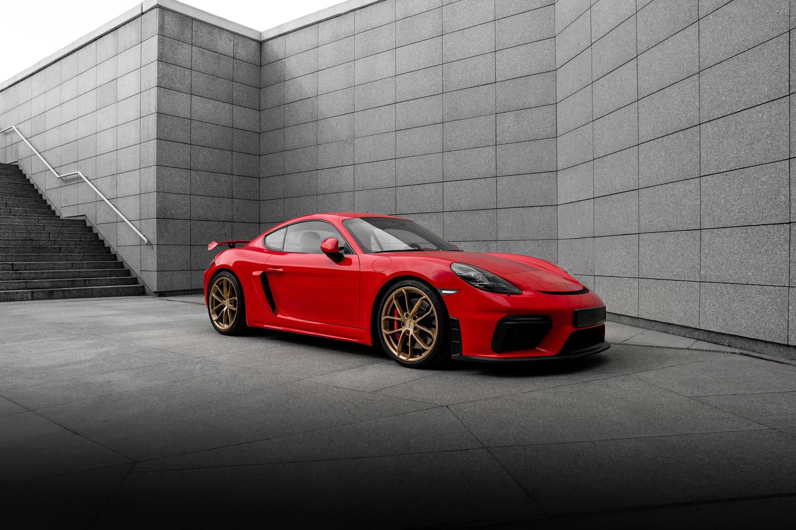 Porsche: Ukupni troškovi održavanja tijekom 10 godina - 14.090 dolara. Kao lider u kategoriji luksuznih sportskih automobila s kultnim modelima poput Carrere, većina vozača očekuje da će platiti puno novaca za novi Porsche. No, možda nije iznenađujuće, ali oni imaju tendenciju nagomilati i visoke troškove održavanja. Vozači izvještavaju da nakon što potroše 4.000 dolara u prvih pet godina, troškovi značajno rastu u drugom petogodišnjem razdoblju života automobila na prosječnih 10.090 dolara.