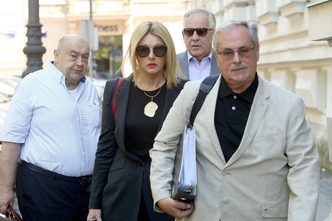 Ivo Sanader u pratnji odvjetnika dolazi na pripremno ročište za Ina-MOL