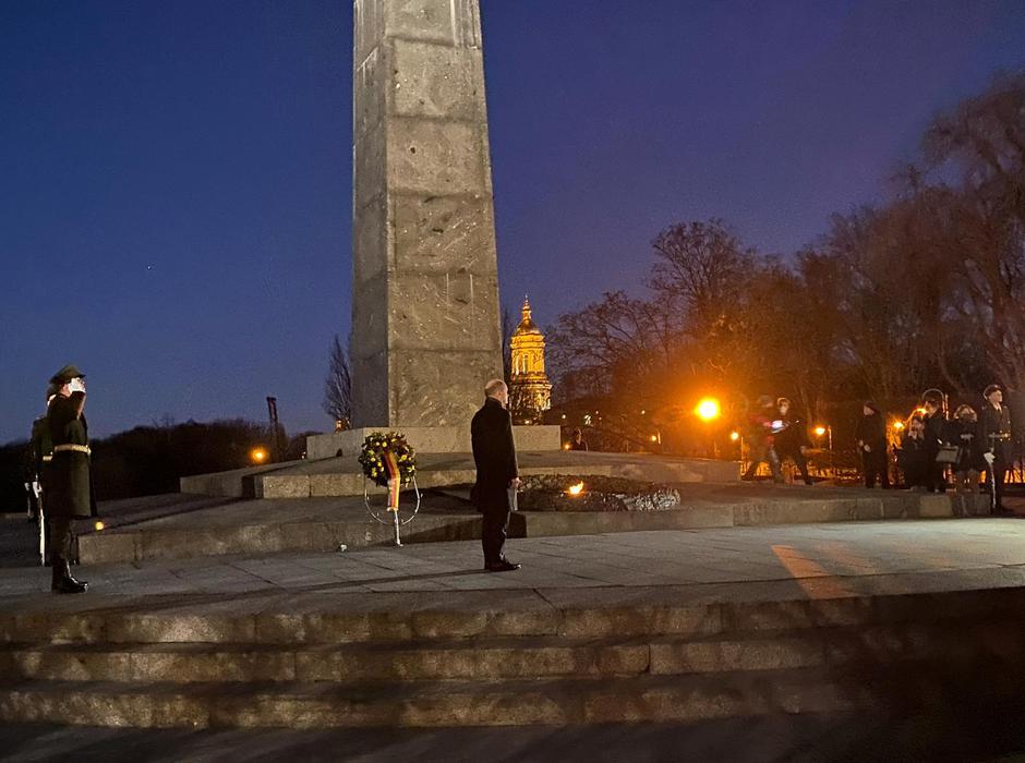 Germany's Scholz travels to Kyiv