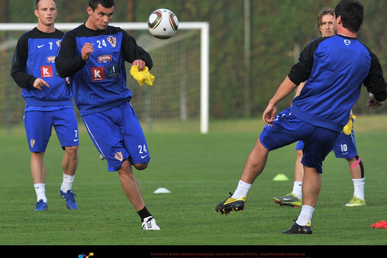 \'04.10.2010., Brezice, Slovenija - Trening Hrvatske nogometne reprezentacije uoci utakmice s Izraelom. Dejan Lovren. Photo: Antonio Bronic/PIXSELL\'
