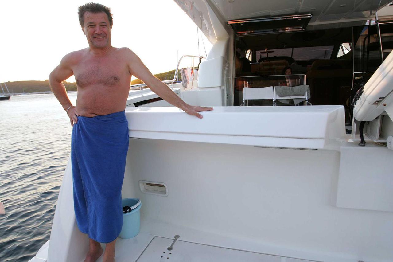 ARHIVA - Dopredsjednik Dinama Zdravko Mamić s obitelji odmara na jahti Maluciva