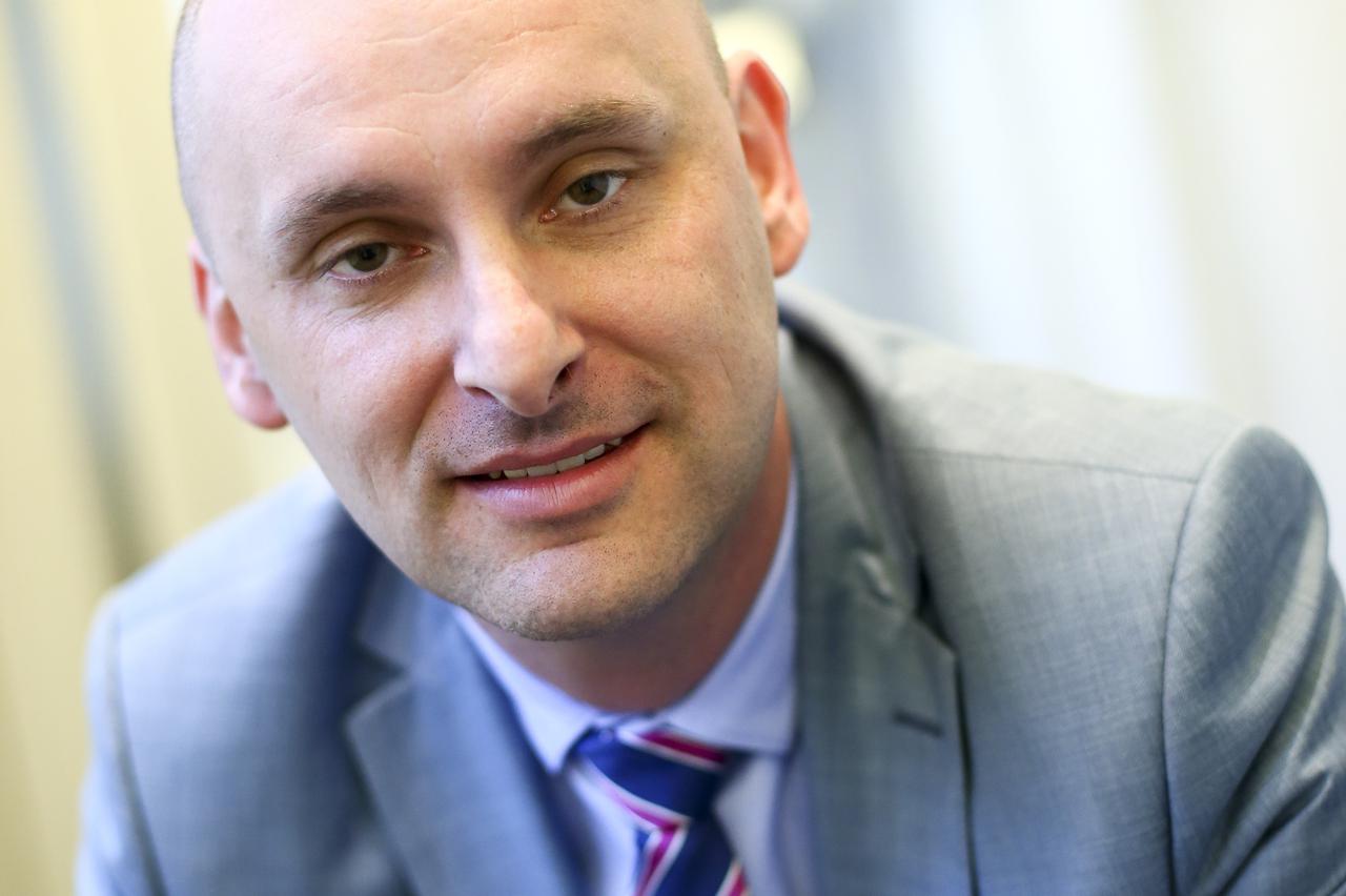 19.04.2016., Zagreb - Tomislav Tolusic, ministar regionalnog razvoja i europskih fondova.  Photo: Slavko Midzor/PIXSELL