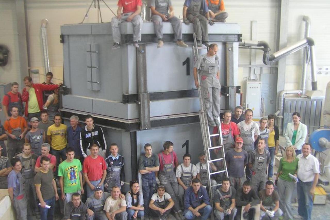 'PIB-extra02_nnn_var_311012'