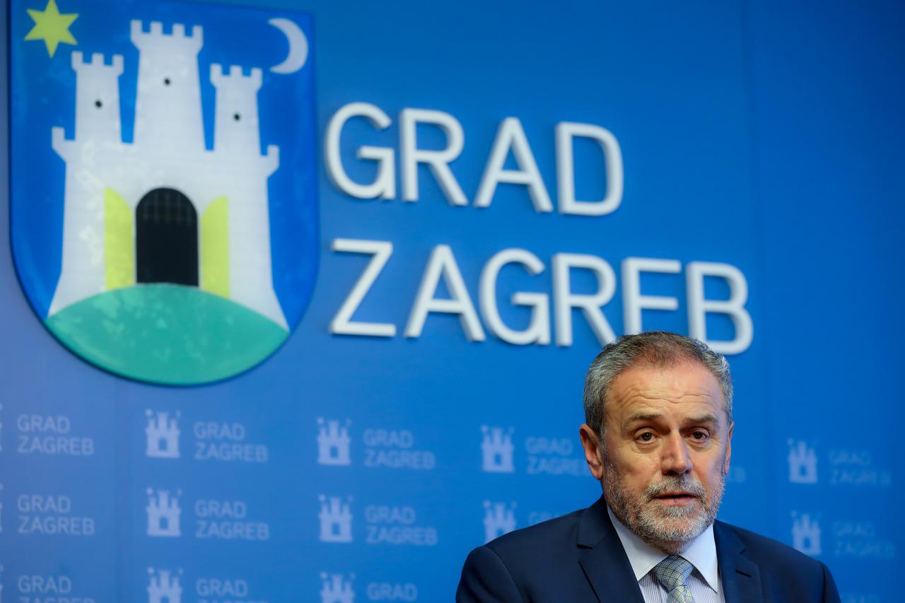 Milan Bandić se na konferenciji za medije ispričao braniteljima