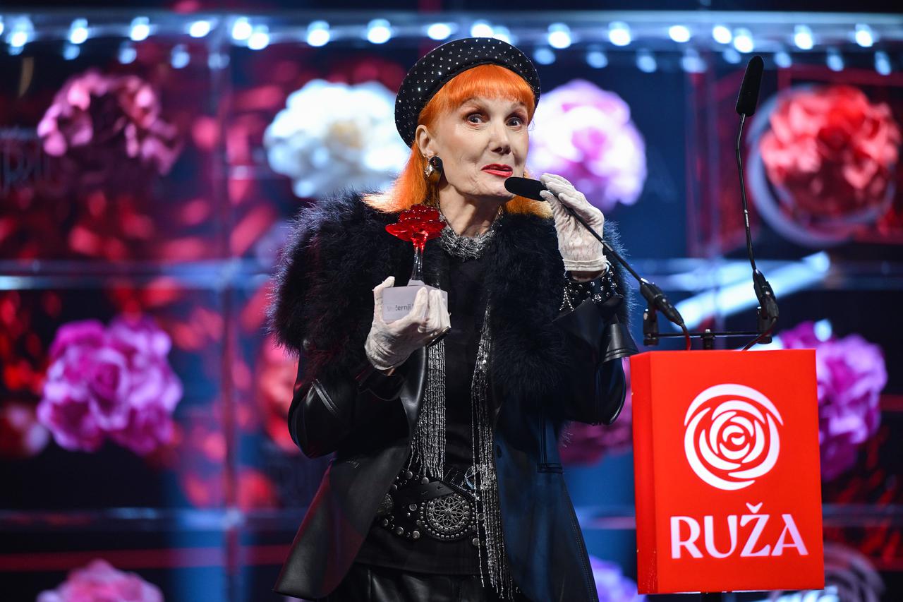 Zagreb: Ceremonija dodjele medijske nagrade "Večernjakova ruža" u Hrvatskom narodnom kazalištu