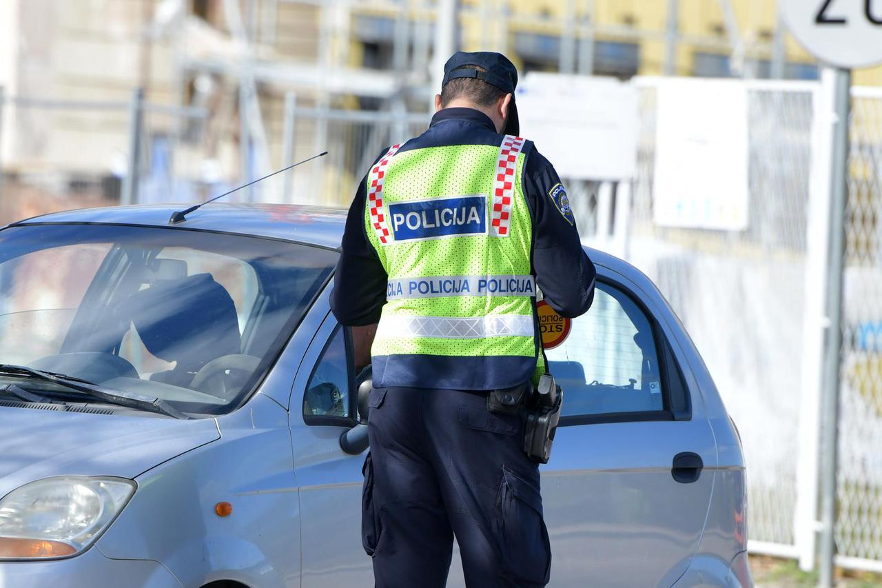 Šibenik: U policijskoj akciji kontrole prometa uklju?eni prvi put i dronovi