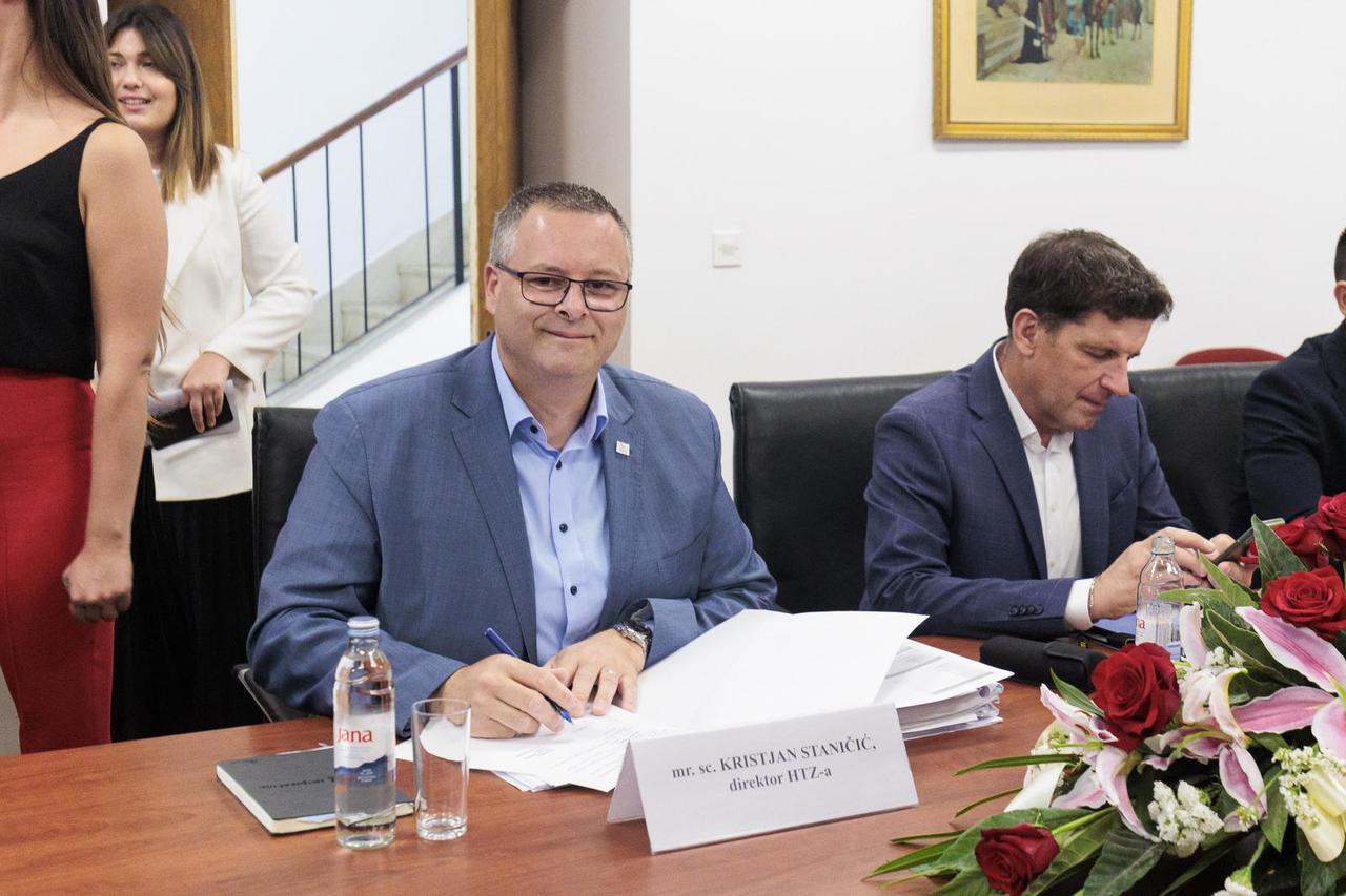 Imotski: Ministrica turizma Nikolina Brnjac sudjelovala na sjednici Turističkog vijeća HTZ-a