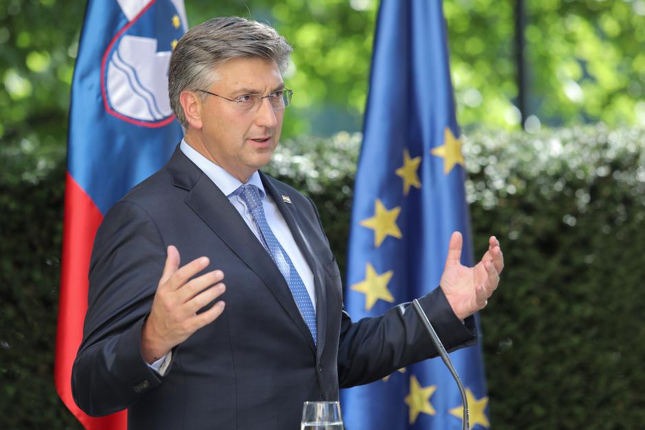 Premijer Andrej Plenković sastao se sa slovenskim kolegom Janšom