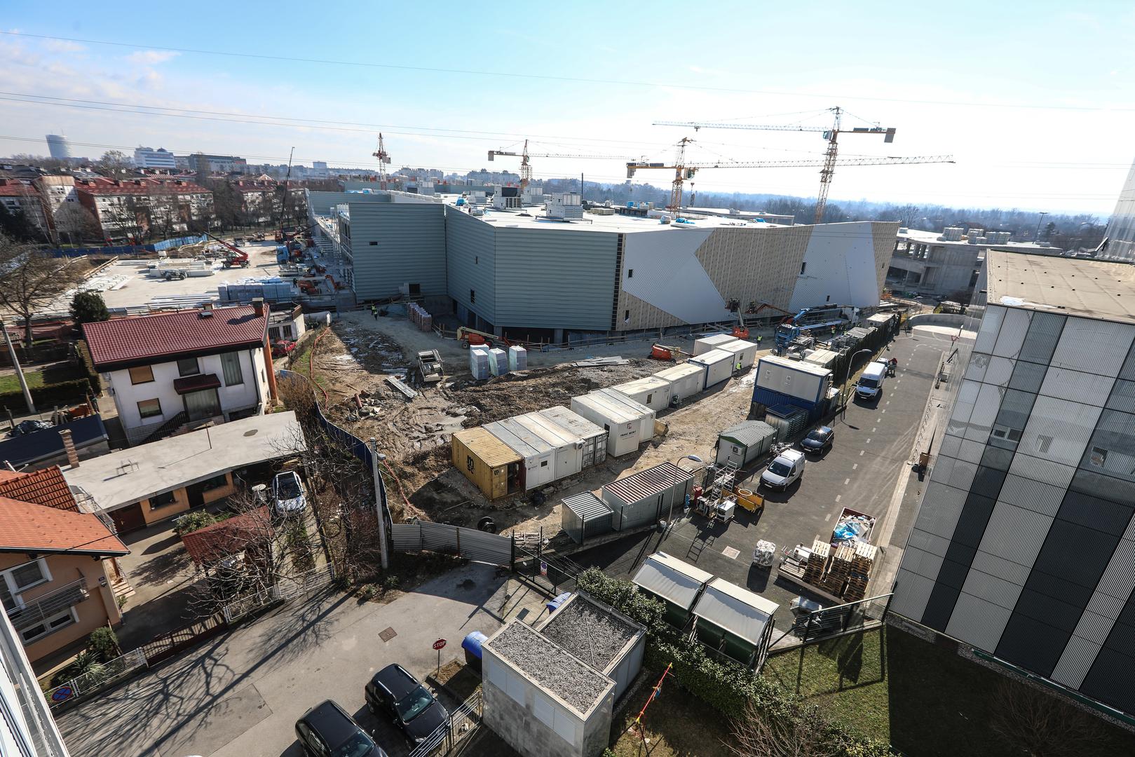16.02.2021., Zagreb, u zapadnom dijelu gradskog naselja Spansko, u punom su jeku radovi na novom trgovackom centru. Radove izvodi tvrtka  Kamgrad a centa se nalazi u neposrednoj blizini City centra OnePhoto: Robert Anic/PIXSELL