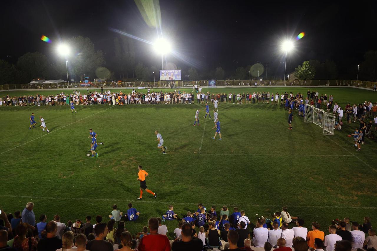 Svečanost u Općini Runovići gdje igra nogometni klub Mračaj