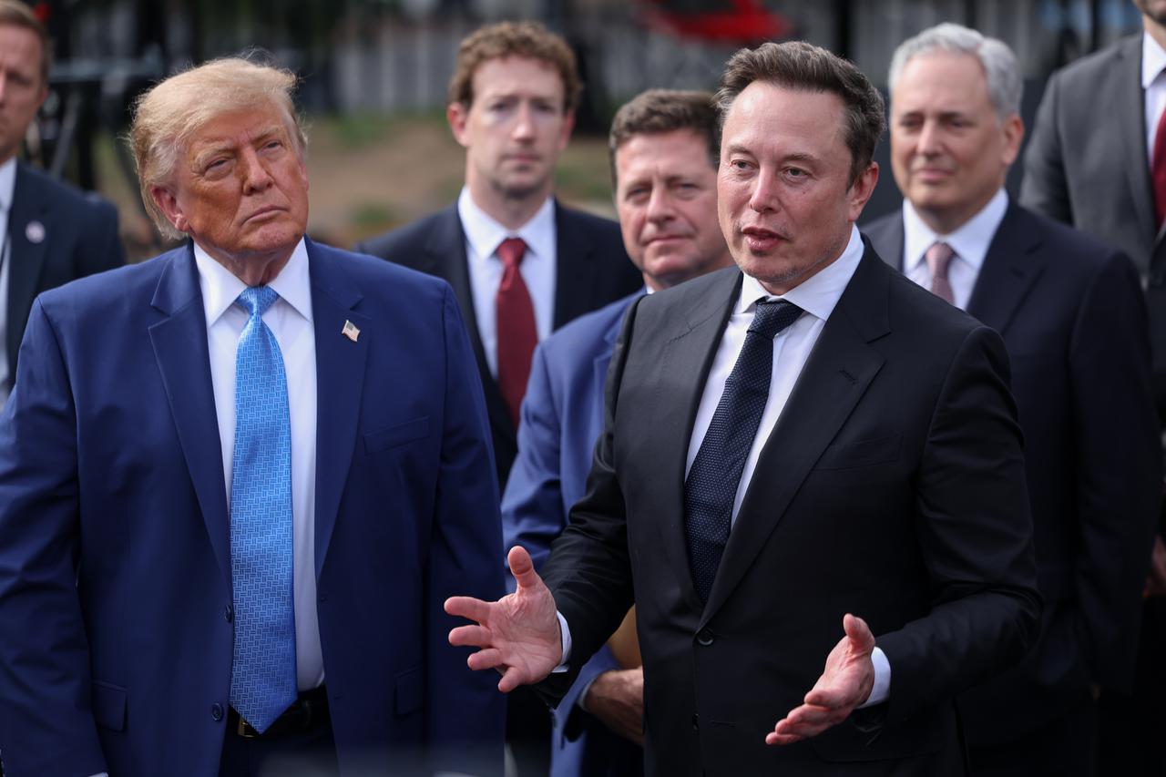 DC: Trump Hosts Super Intelligence Meeting at White House