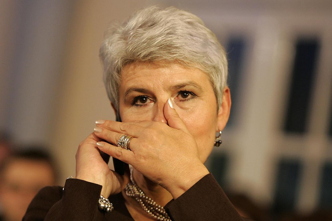 2007. Predsjednik HDZ-a Ivo Sanader najavio da o?ekuje mandat za sastavljanje vlade