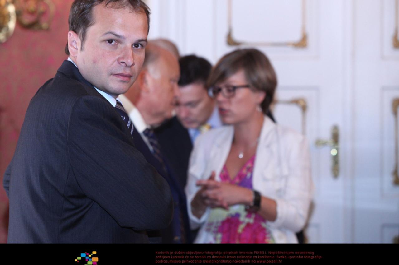 '30.08.2012. , Zagreb - U Banski dvorima odrzana je redovita sjednica Vlade RH.Sinisa Hajdas Doncic,  Photo: Patrik Macek/PIXSELL'