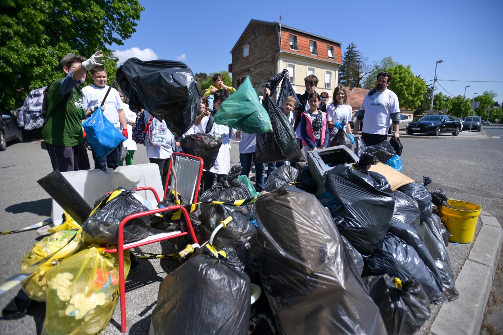 22.04.2023., Zagreb - Akcija Vecernjeg lista Rezolucija zemlja, udruga za zastitu okolisa EKO-2000 cisti lokacije u Podsusedu. Photo: Igor Soban/PIXSELL