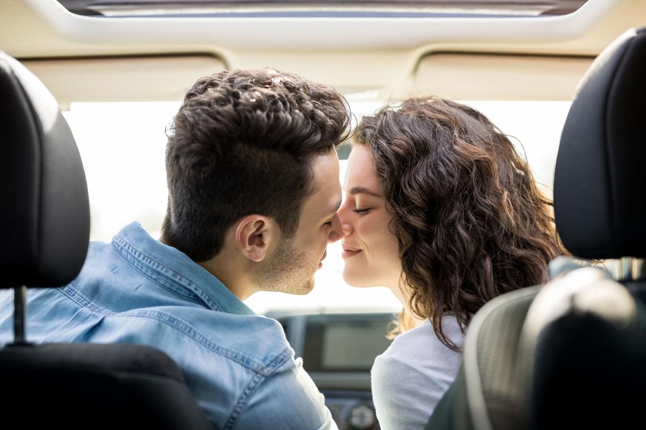 date in car