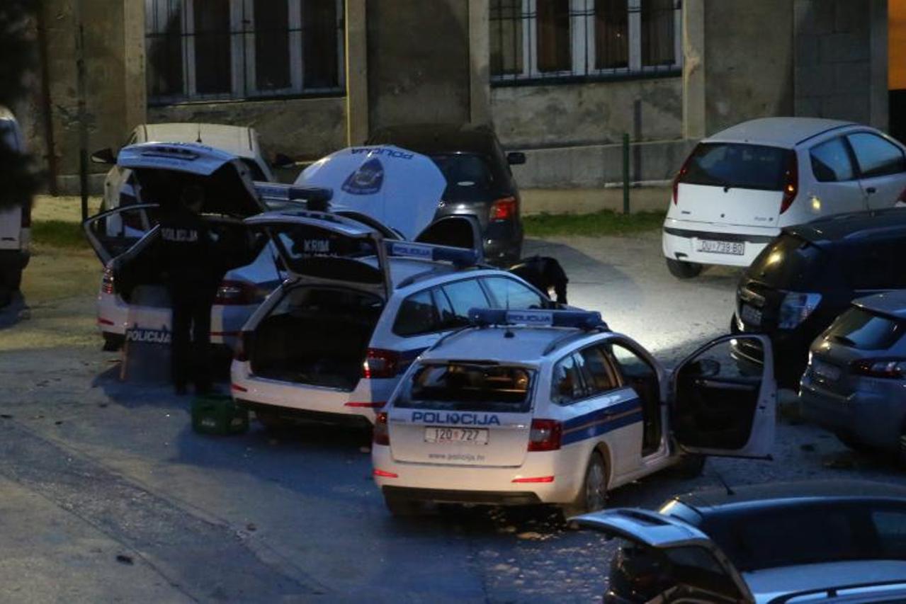 Policijski automobili u Splitu