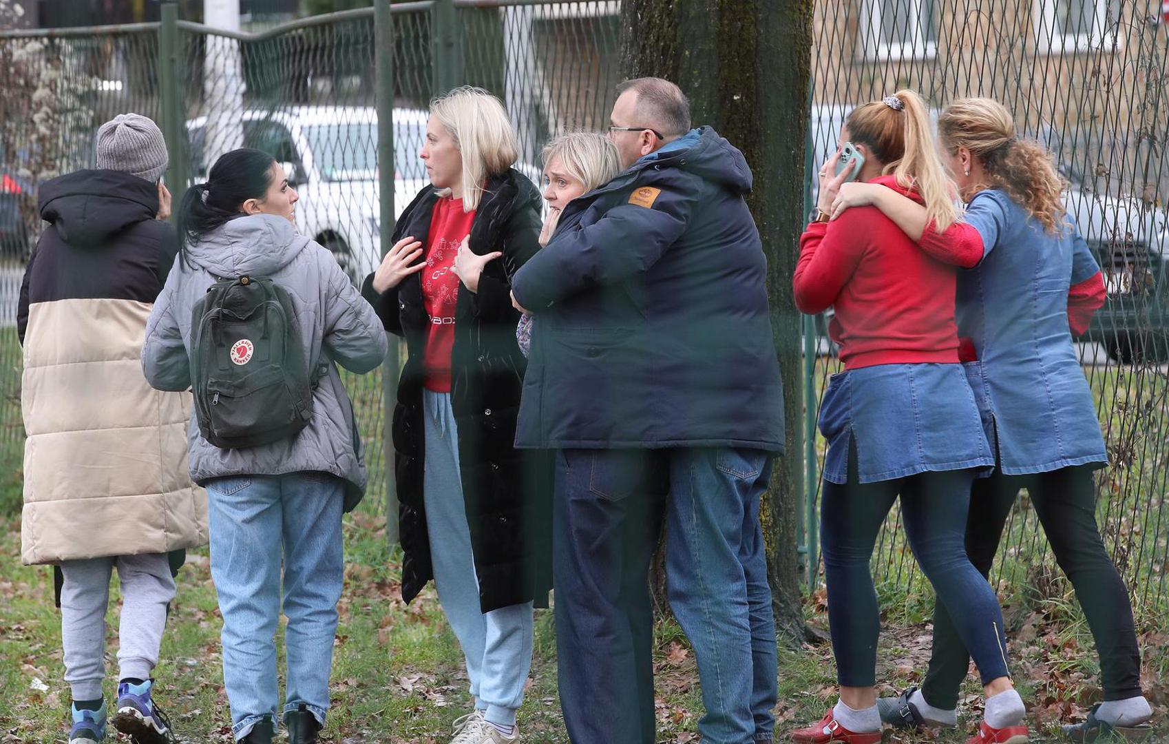 20.12.2024.Zagreb - U OS Precko zasad nepoznati napadac nozem je ozlijedio jednu uciteljicu, a ozljede su zadobili i ucenici. Photo: Zeljko Lukunic/PIXSELL