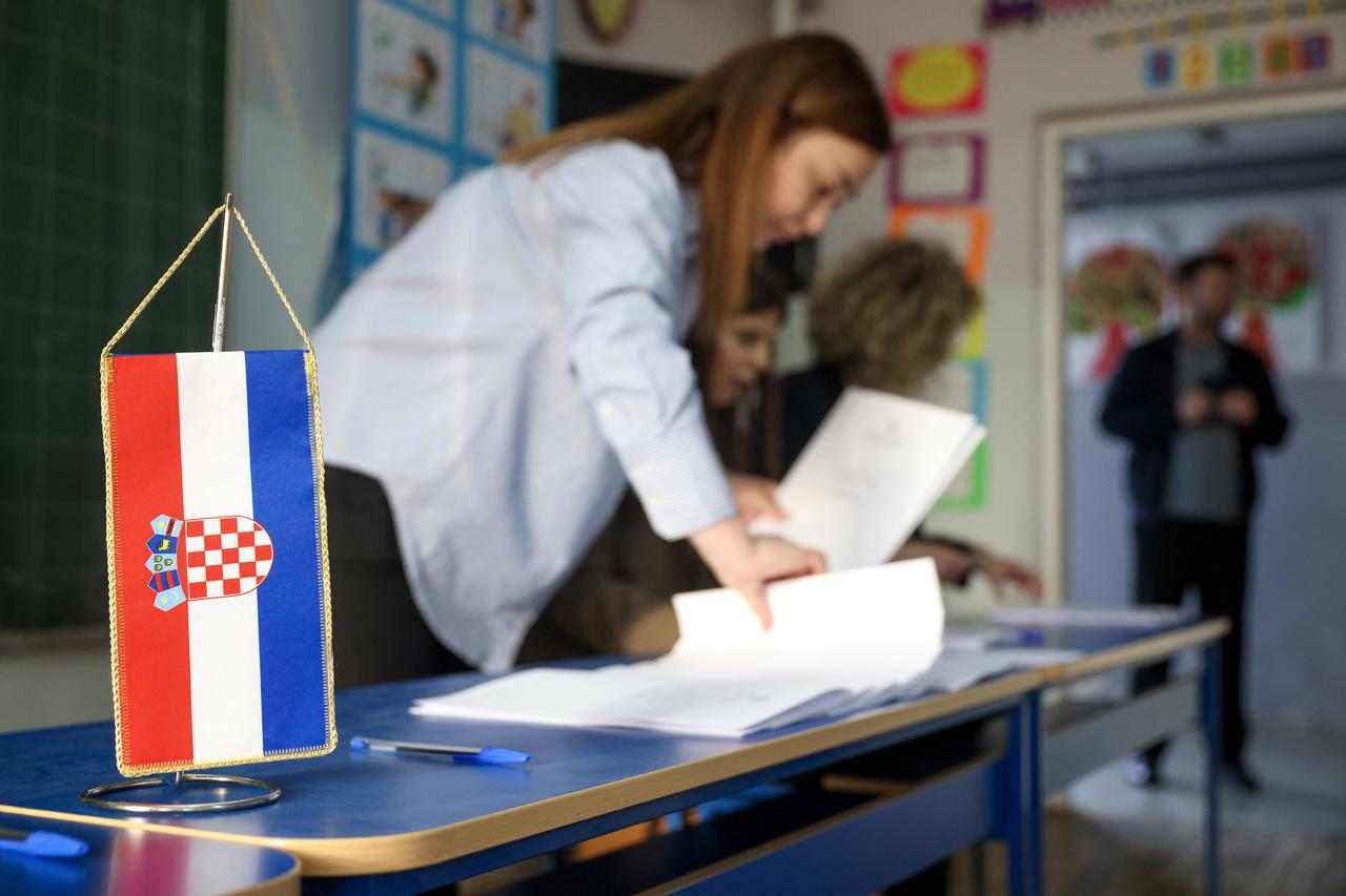 Vitez: Hrvati u BiH izašli na birališta kako bi glasovali na izborima