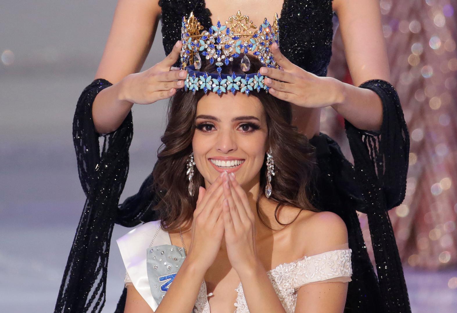  Vanessa je Miss Meksika postala 5. svibnja, a u biografiji ove ljepotice piše kako je diplomirala na sveučilištu Guanajuato te da se bavi humanitarnim radom u jednoj školi