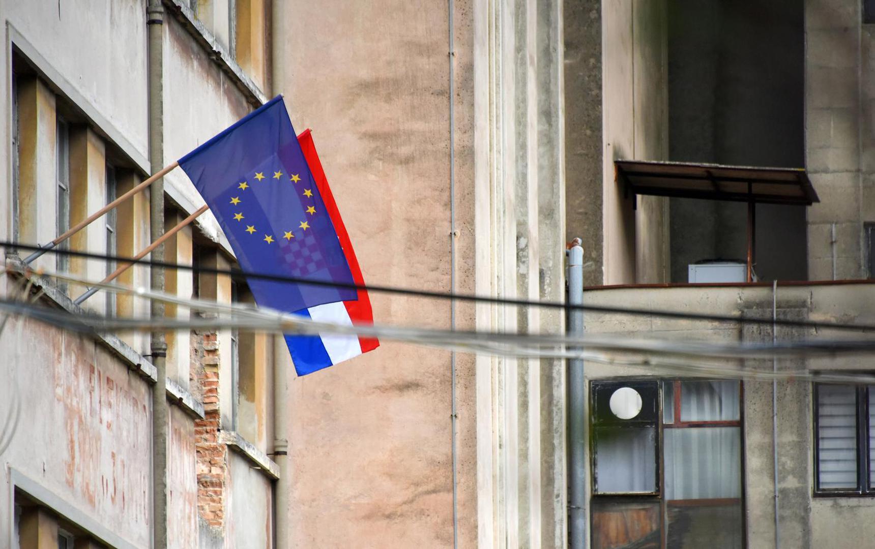 10. Neizvjesna budućnost Europske unije - Moguće promjene u EU koje bi mogle negativno utjecati na Hrvatsku.. 