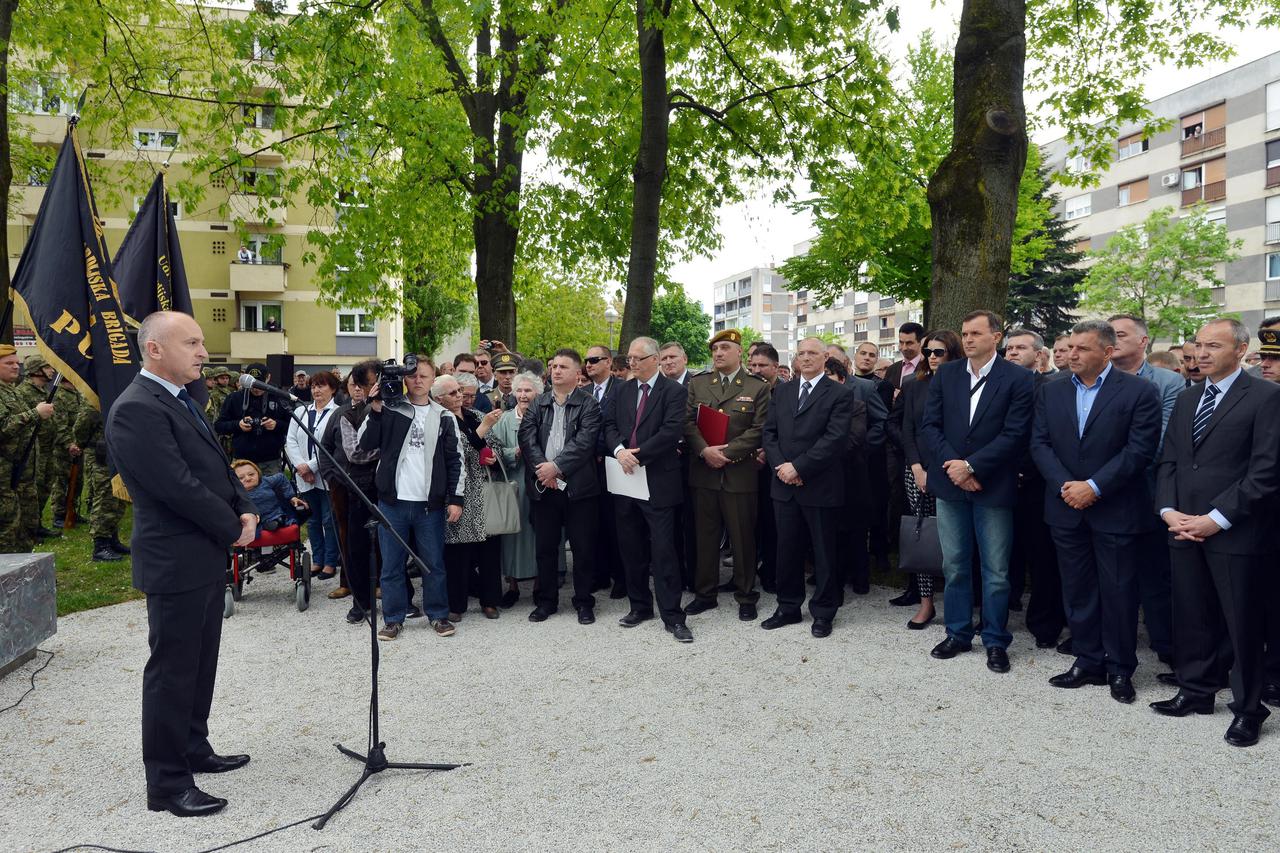 Varaždin spomenik pume